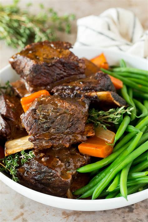 Slow Cooker Beef Short Ribs