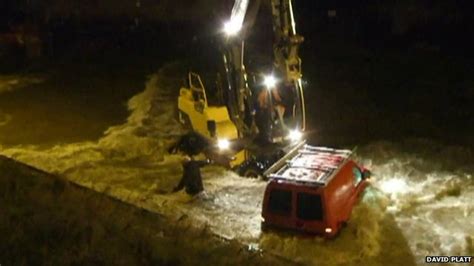 Tidal surge causes destruction in eastern coastal towns - BBC News