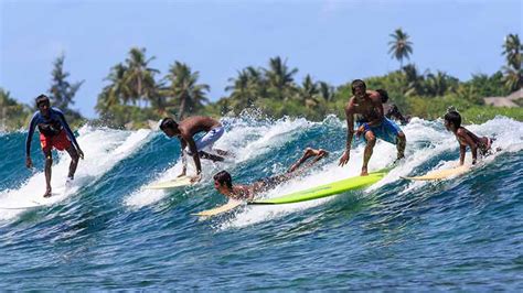 Maldives Surf Charter - Honors Legacy Maldives Yacht