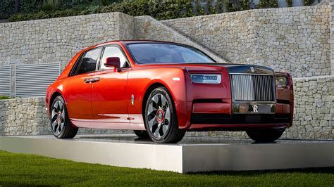 Red Rolls Royce Phantom 2022 Luxury Car Booth 5K Preview | 10wallpaper.com