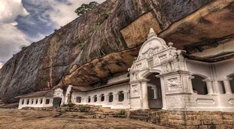 Dambulla Cave Temple - Excursions in Sri Lanka | Sri Lanka Classy Tours