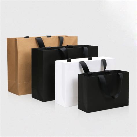 Custom Luxury Bouquet Clothing Shopping Retail Black Paper Bags With ...