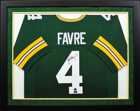 Brett Favre Autographed Green Bay Packers #4 Framed Jersey – Signature ...