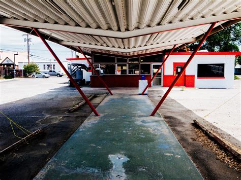 Abandoned Diner | “There’s a safety in thinking in a diner. … | Flickr