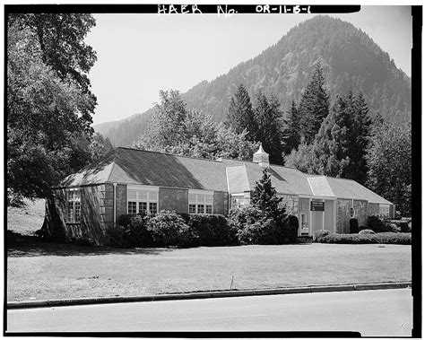 Bonneville Project, Administration Building, South side of main ...