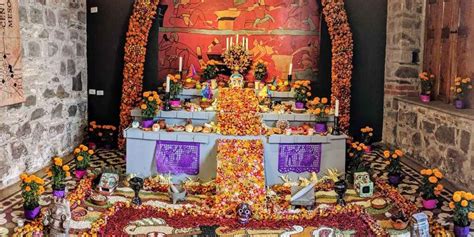 The Day of the Dead Ofrenda: Symbols of a Tradition