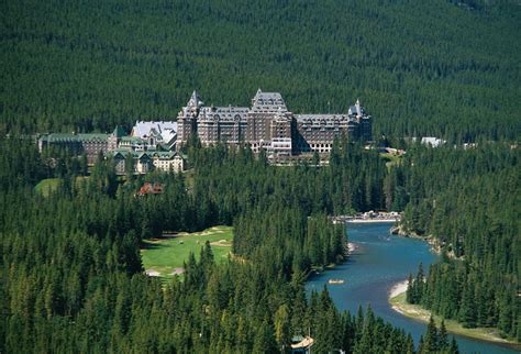 Banff Springs Hotel – Fairytale Castle In The Mountains | iDesignArch ...