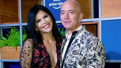 Jeff Bezos and Girlfriend Lauren Sanchez Make Their Red Carpet Debut as ...