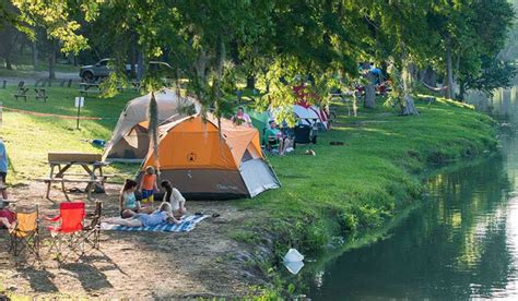 New Braunfels Camping Cabins / New Braunfels Cabins Flipkey Vacation ...