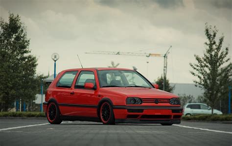 Red & Black VW Golf Mk3 GTI | VW Golf Tuning