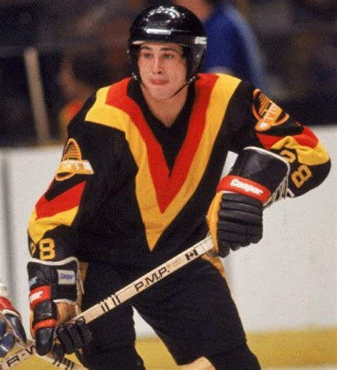 Rick Vaive (1979-80) | Vancouver canucks, Olympic hockey, Canucks