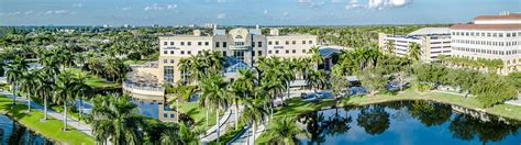 Living on Campus | Nova Southeastern University