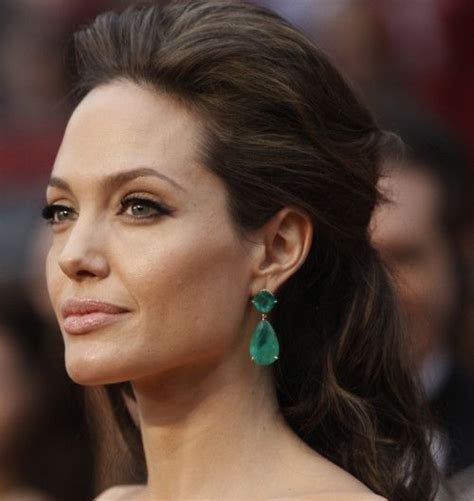 Angelina Jolie's Emerald earrings at the 2011 Oscars were amazing ...