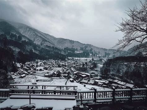 Winter in Shirakawa-go: Travel Guide to Japan | Will Fly for Food