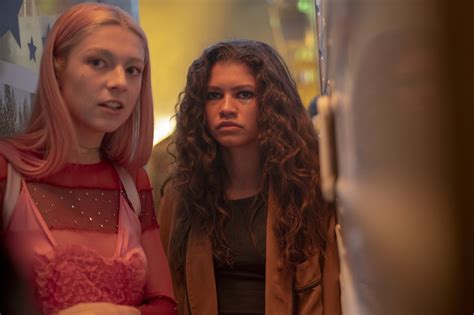 'Euphoria' Season 1, Episode 4 Spoilers: Inside Jules' Relationships ...