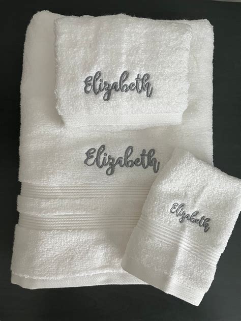 Monogrammed Bath Towel Set Monogrammed 3 Piece Towel Set Personalized ...