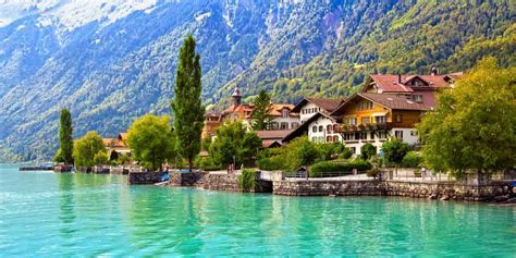 Lake Brienz , Switzerland | NATURE OF THE WORLD