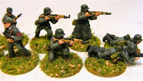 Evil Bob's Miniature Painting: 28mm WWII with Old Bolt Action Metal Figures