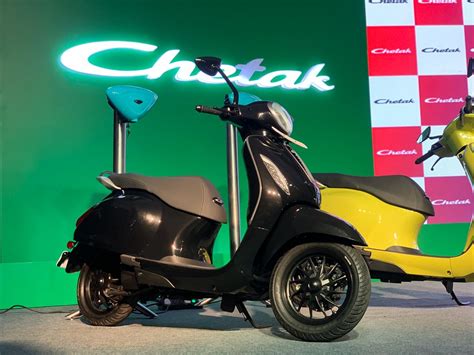 Bajaj Chetak electric scooter launched in India for INR 1,00,000 ...