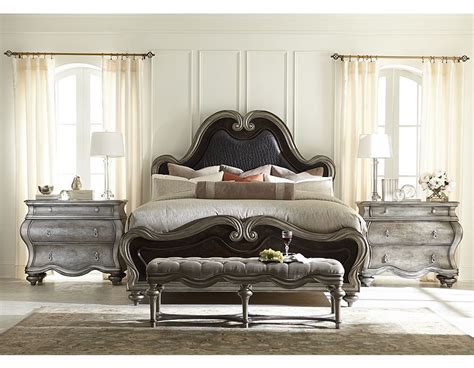 Regal Bedroom Set from Havertys | Gorgeous bedrooms