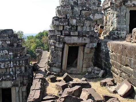 Phnom Bakheng Temple Guide - See the Sunset - Just Siem Reap