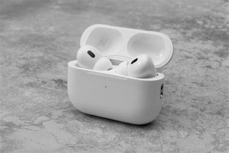 Apple AirPods Pro 2 • Ear Fidelity