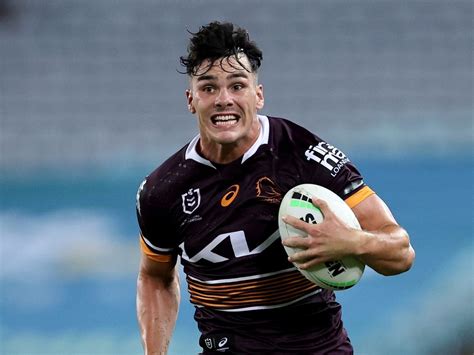 Watch: Englishman Herbie Farnworth bags brace for Brisbane Broncos