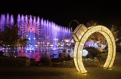 Gatlinburg Tn Christmas Lights Santa