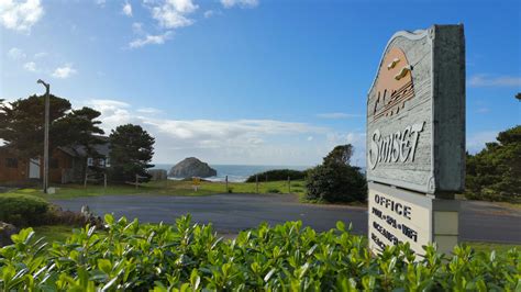 Bandon Oregon's Best View at Sunset Oceanfront Lodging