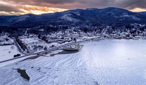 These Towns in The Adirondack Mountains Come Alive in Winter - WorldAtlas