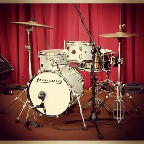 Ludwig Breakbeats (white sparkle) Ludwig Black Beauty