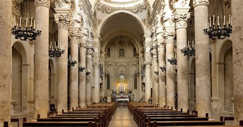 Audioguide BASILIQUE SANTA CROCE - Intérieur - Guide Touristique | MyWoWo