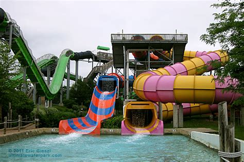 Six Flags New England Hurricane Harbor | Agawam, Massachusetts Waterpark