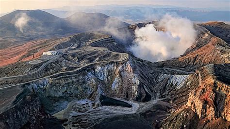 This volcano stopped an earthquake in its tracks, scientists say ...