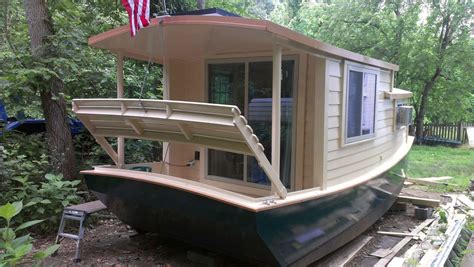 Pin on boats | House boat, Floating house, Boat house interior