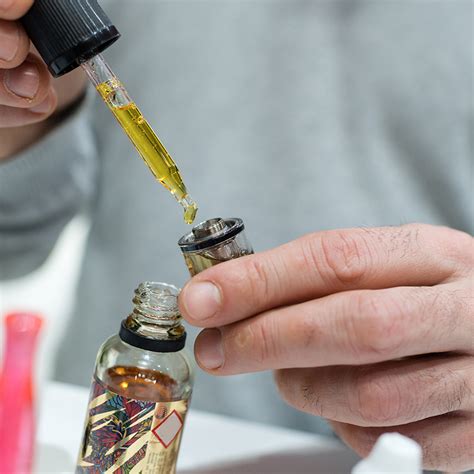 How To Refill Vape Pen Cartridge: A Complete Guide | CBD Oil King