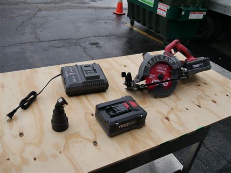 Skilsaw Cordless Circular Saw Review - Tools in Action