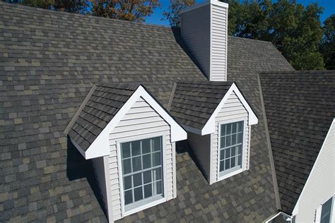 How to Pick Roof Shingle Colors - IKO Content Hub