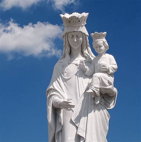 Religious Beautiful Mother Mary Holding Jesus Marble Statue