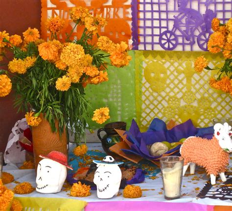 Flavors of the Sun: Mexican Day of the Dead: The Altars