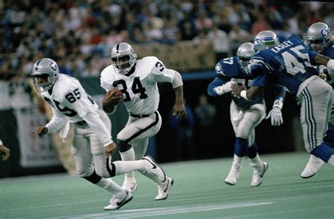 ‘Bo Jackson Game’ highlights Raiders’ lengthy MNF history | Las Vegas ...