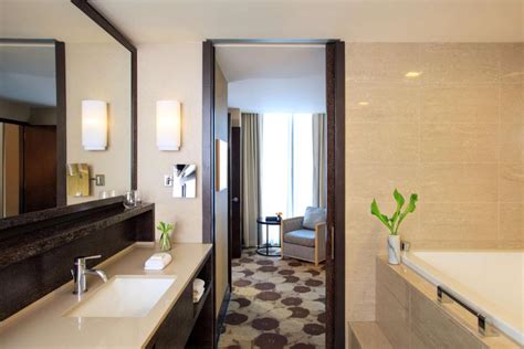 The Royal Sonesta Chicago River North, Chicago – Updated 2023 Prices