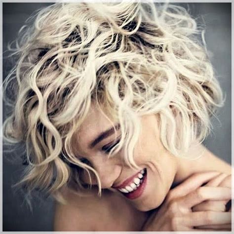 Curly or Wavy Haircuts 2019 | Curly bob hairstyles, Wavy bob hairstyles ...