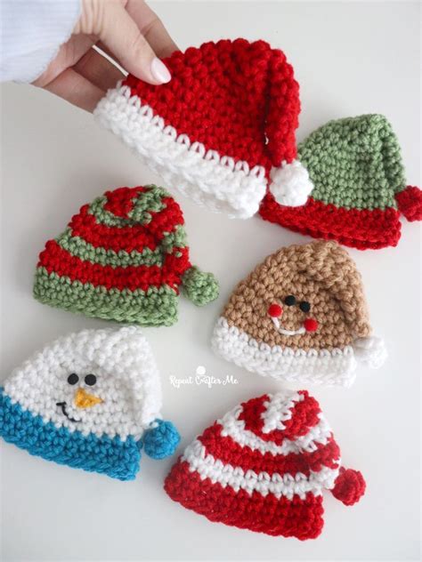 Crochet Mini Holiday Hats - Repeat Crafter Me | Crochet christmas hats ...