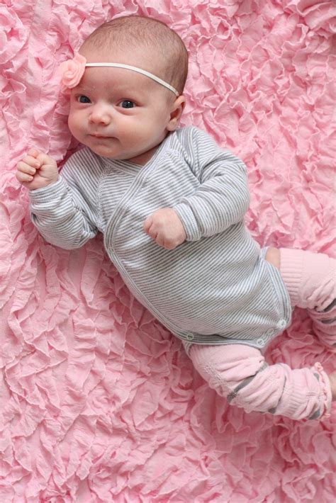 1 month old baby girl - Bing images Newborn Pictures, One Month Old ...