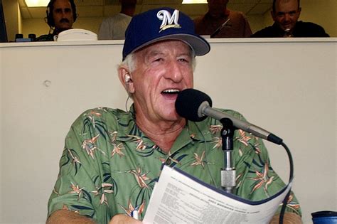 Bob Uecker locked inside radio booth mid-game