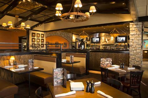 Picture of LongHorn Steakhouse – Dining Room in Bismarck-Mandan, North ...