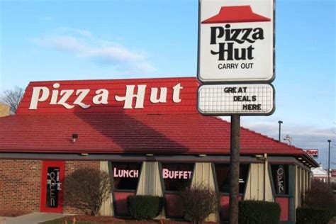 Pizza Hut to Close Up to 500 Dine-In Locations and Focus on Carry-Out ...