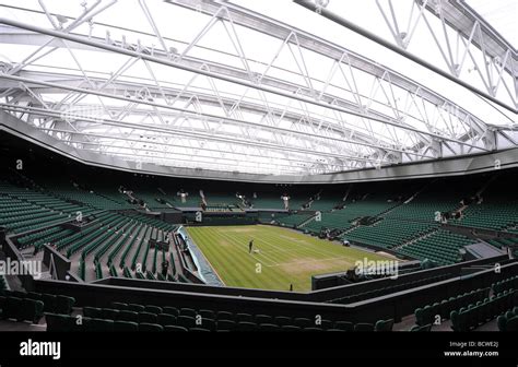 CENTRE COURT ROOF ON WIMBLEDON CHAMPIONSHIP 2009 WIMBLEDON LONDON ...