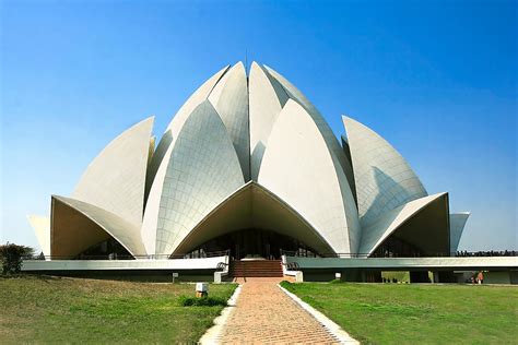 8 Most Extraordinary Buildings In Asia - WorldAtlas